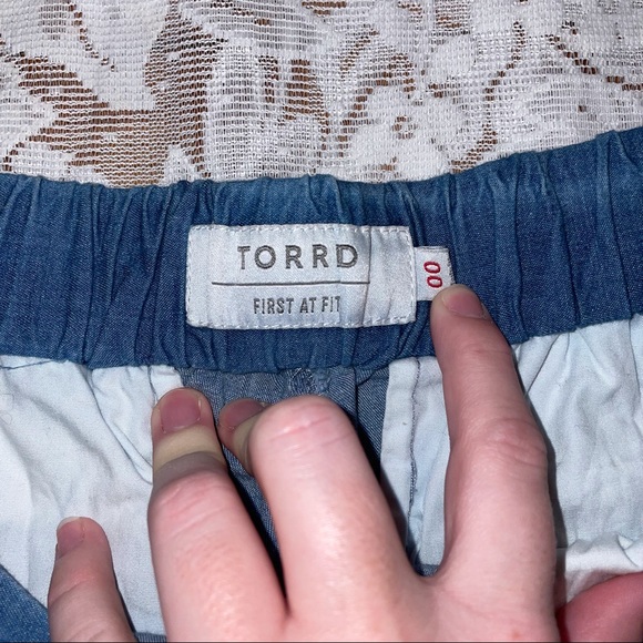 Torrid | Chambray Pull On Shorts - Picture 4 of 4